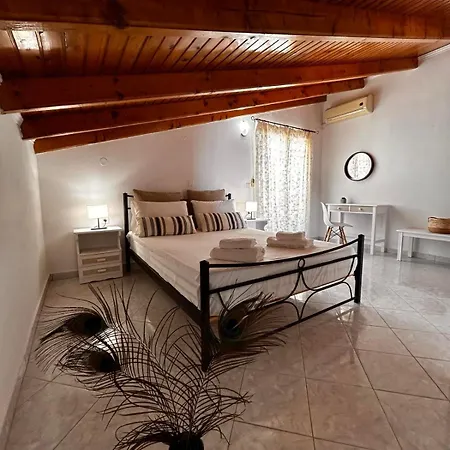 Paradises's Nest Apartment Agios Georgios (Corfu)