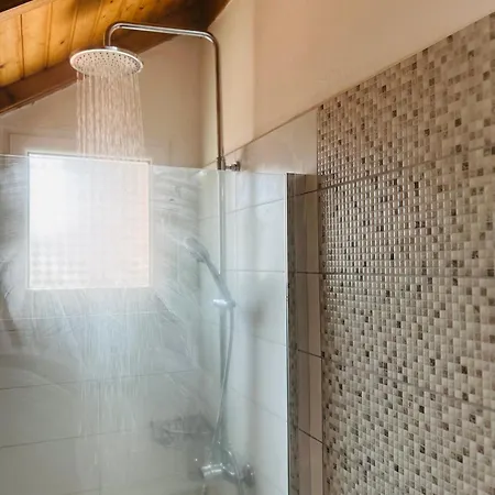 Paradises's Nest 아파트 *