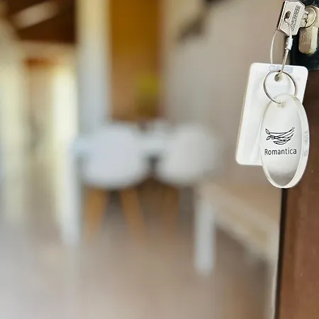 Paradises's Nest アパート *